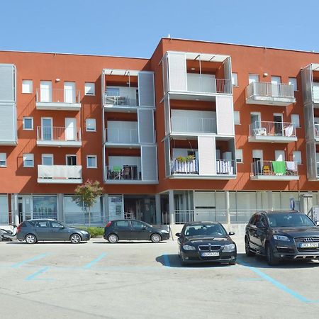 Apartment Silvija Sea View Умаг Экстерьер фото