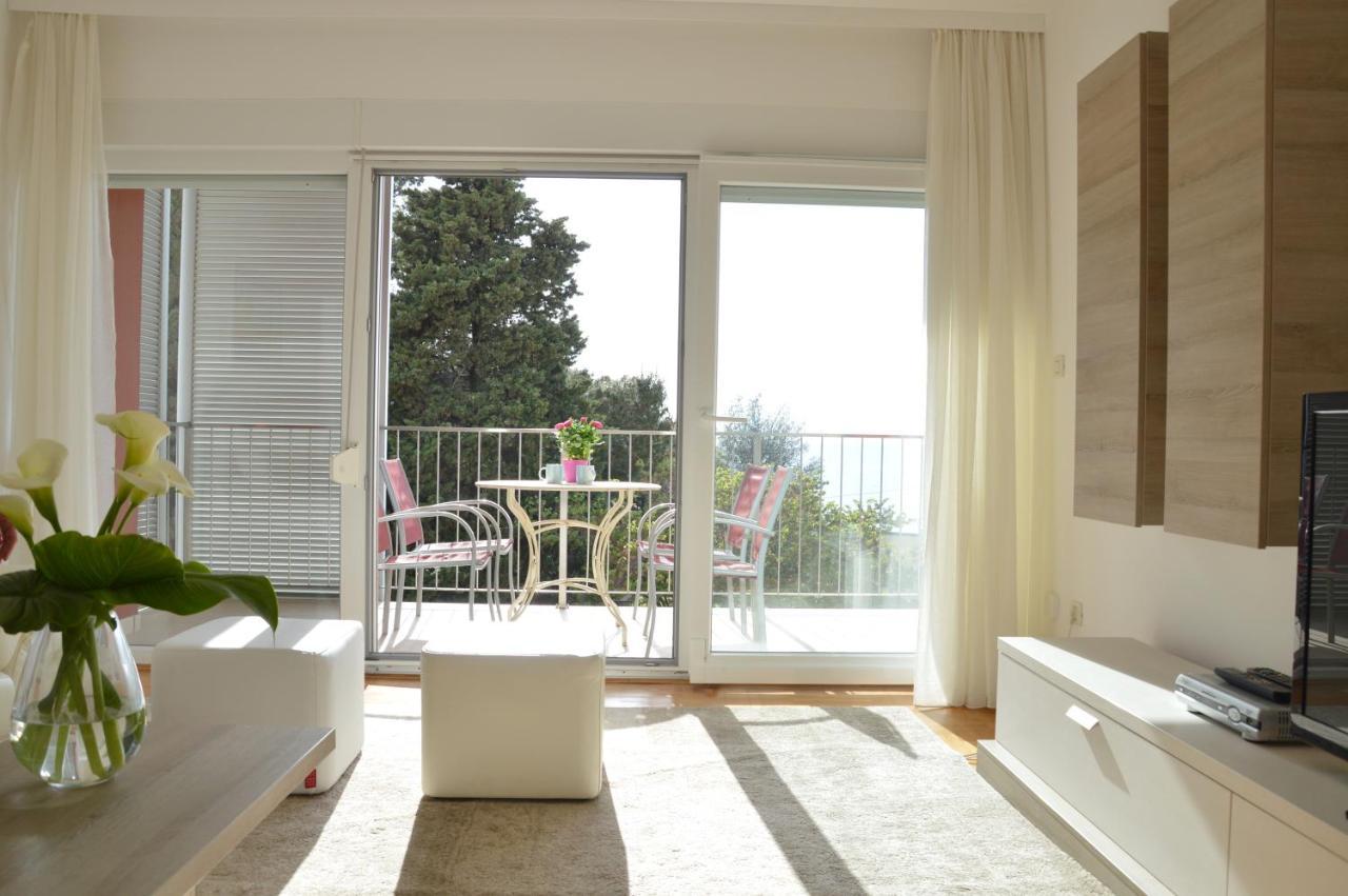 Apartment Silvija Sea View Умаг Экстерьер фото